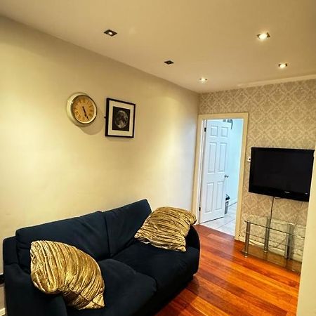 Eastbury Road Home Watford  Exterior foto